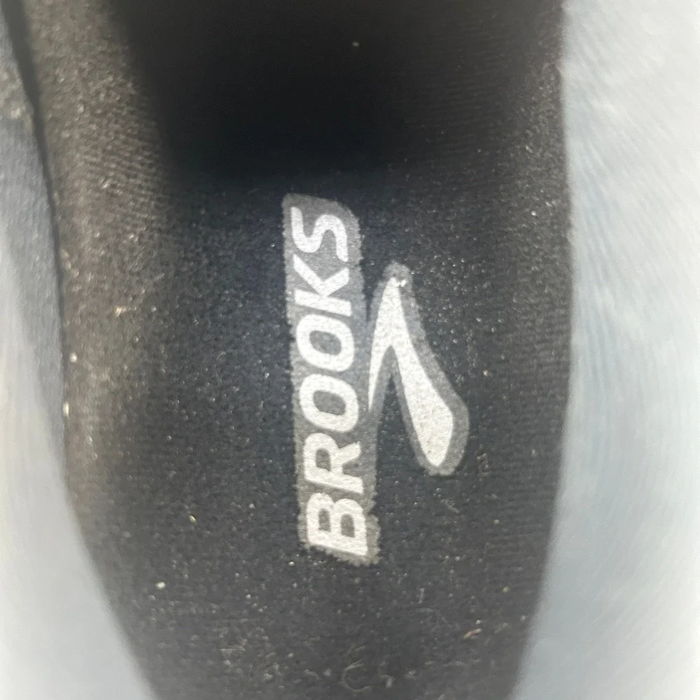 Brooks Revel 4 Mens Running Shoes Grey Black 1103471D040 Size 9.5 D